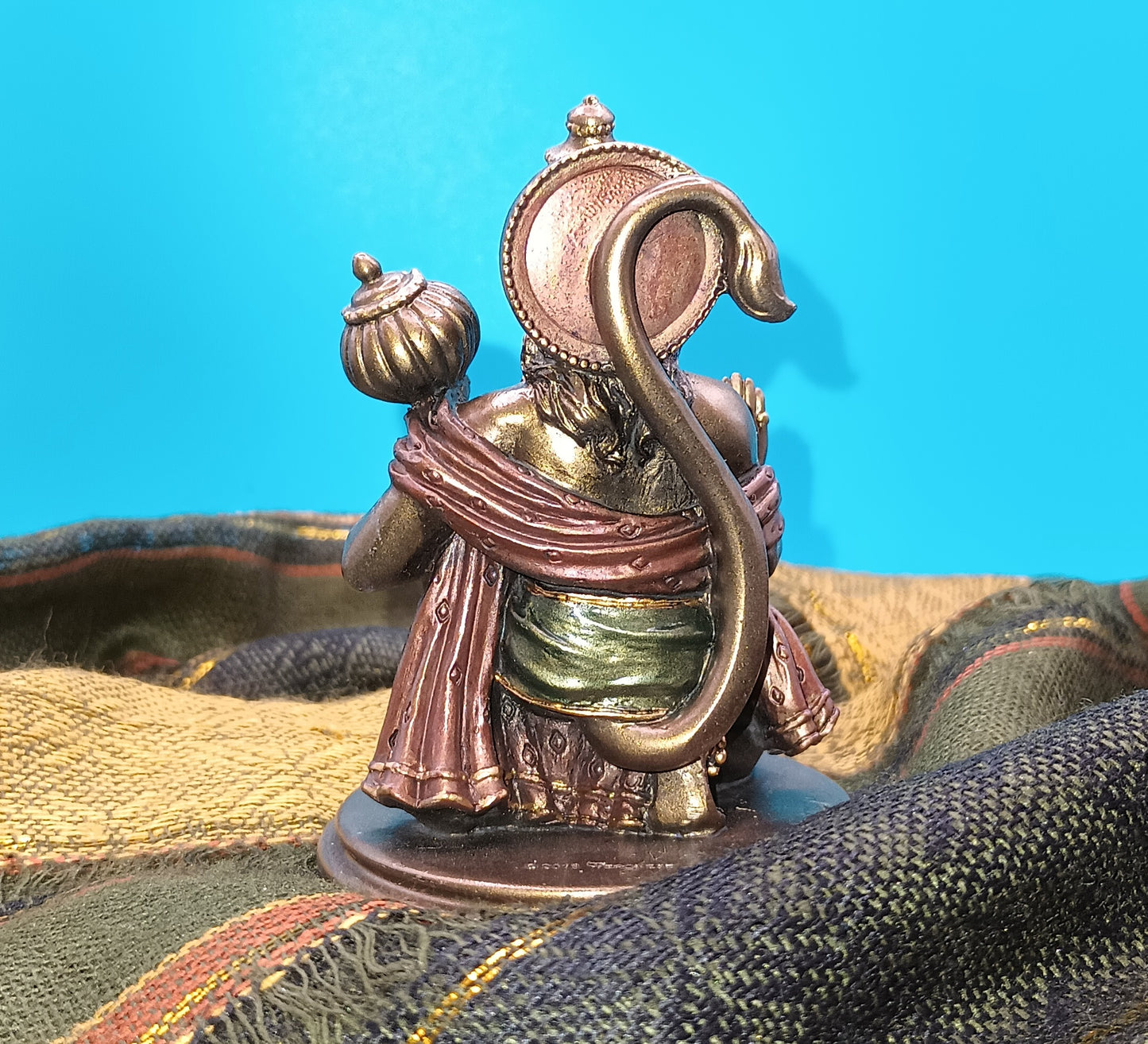 Hanuman - half-kneeling small