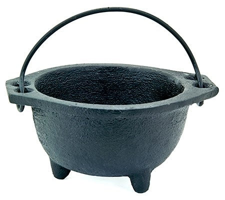 Cast iron cauldron 3"h x 5"d with handle